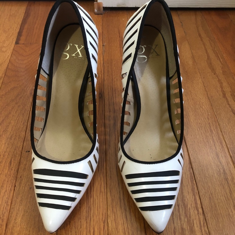 Gwen Stefani white and black high heels